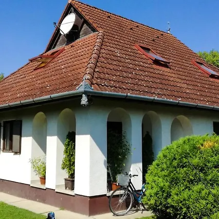 Pelikan Apartman, 60 Meter * Balatonberény